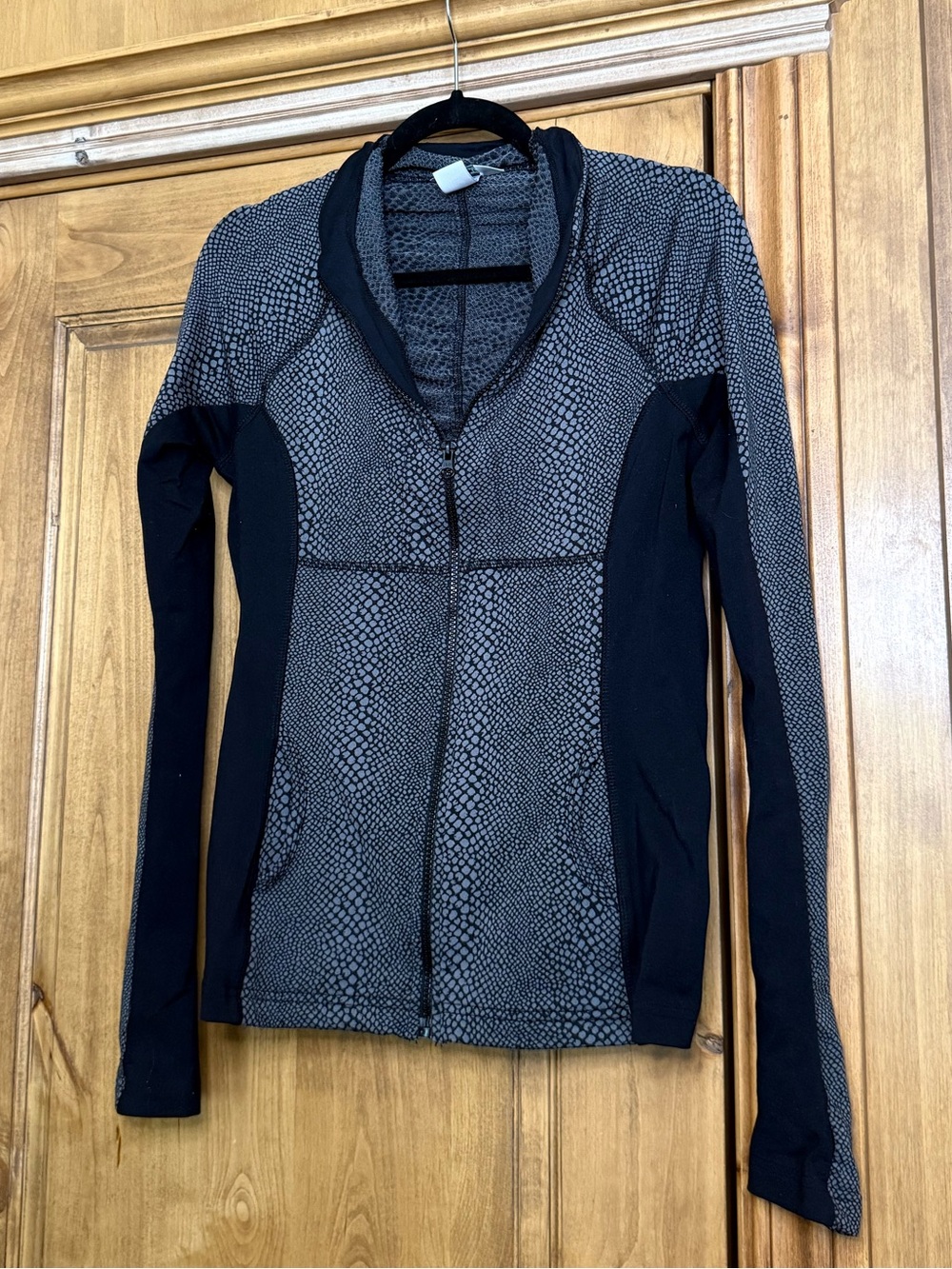 Hard Tail Forever Gray Snakeskin Print Zip Up Athletic Jacket Size L USA